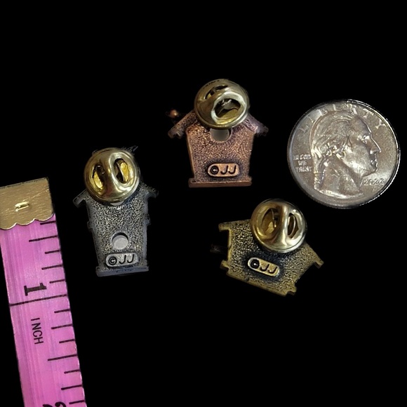 Vintage JJ Jonette  pins Bird House theme - Picture 2 of 6